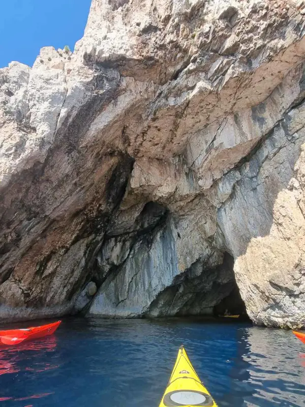 kayaking-paksos
