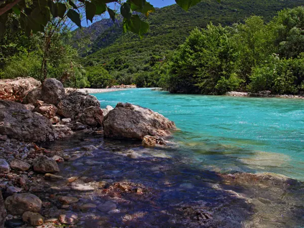 kayaking-parga