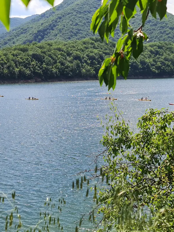 kayaking-vacha-dam